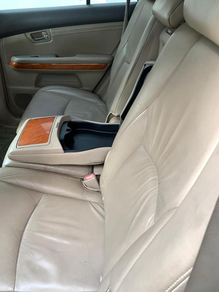 A picture of Rx330 2005
