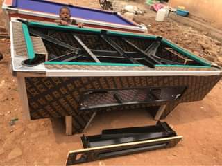 A picture of Pooltable