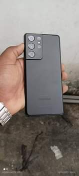 A picture of Samsung galaxy s21 ultra Ram 12 Gb 128 Chaji mkataba