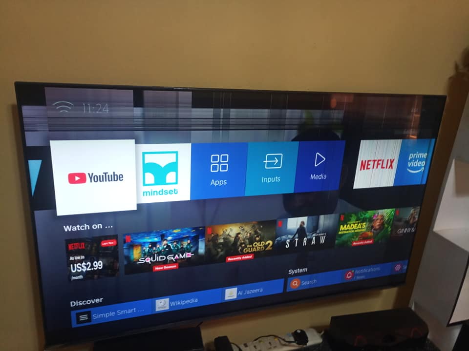 A picture of Hisense smart 4k 55 inch with minor lines.No effect on