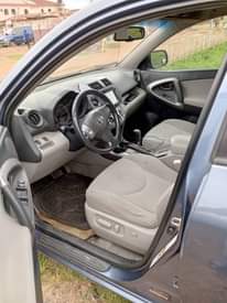 A picture of Distress Distress Distress Sale Clean Used Toyota RAV4 07 model