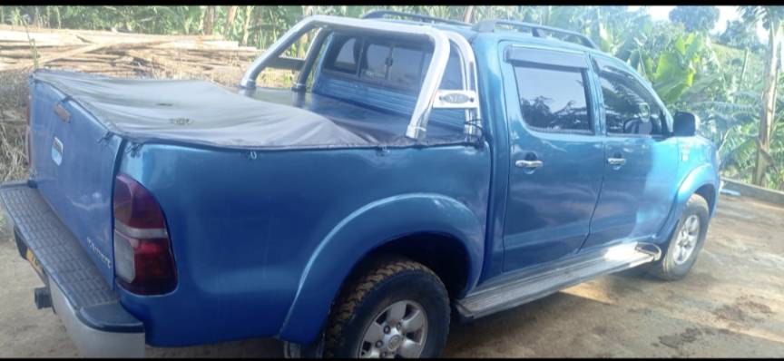 used toyota hilux