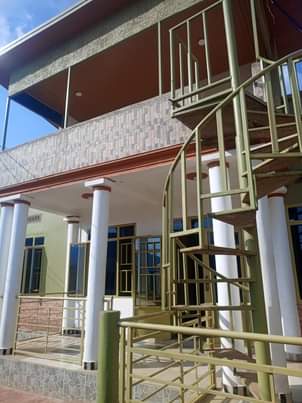 self compound houses