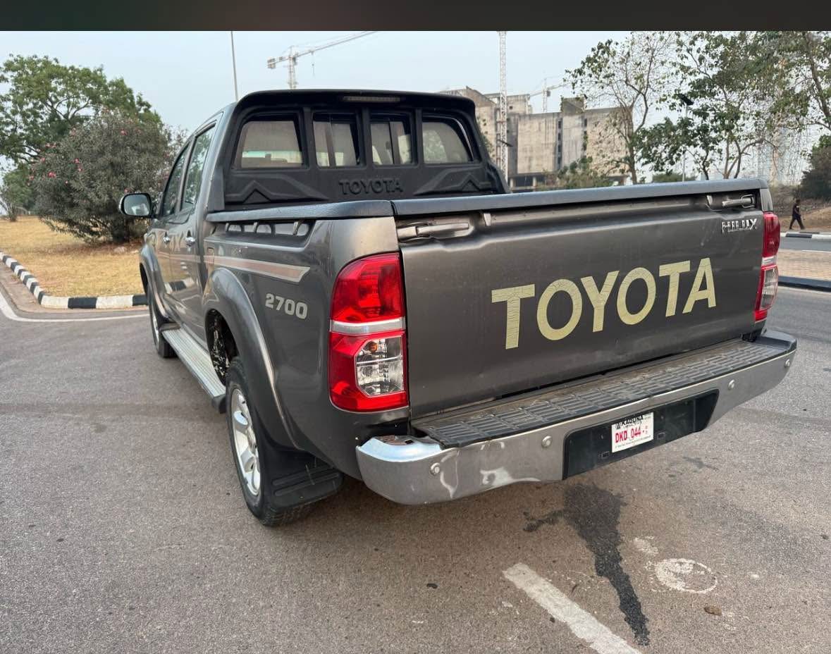 A picture of 2013 Toyota hilux 08162815326