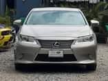 A picture of LEXUS ES 350 Keyless Fullest Option Year 2013 Model Status