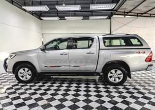 A picture of 2018 TOYOTA DOUBLE CAB