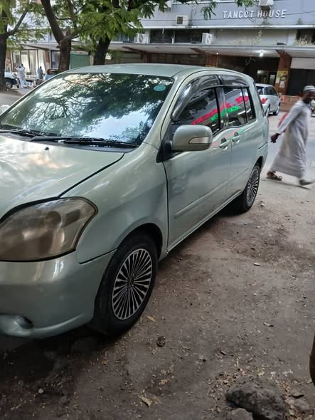 A picture of Toyota Raum