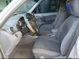 A picture of 2004 Toyota RAV 4 4 cylinders
