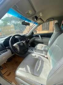 A picture of 2012 Toyota Highlander Limited Toks standard 2012 model used registered