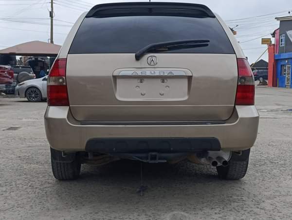 A picture of 2003 Acura MDX For 2 7m slightly negotiable at inspection