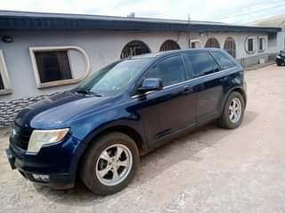 A picture of Ford explorer everything perfect going for 2m to owner settle