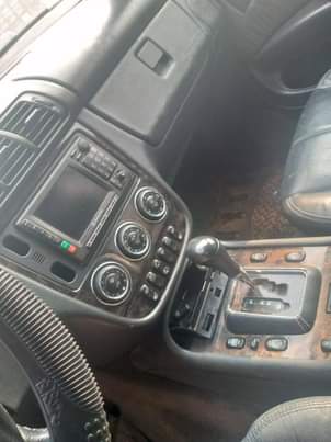 A picture of ML 350 Benz