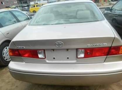 A picture of 0 9 0 3 5 0 1 5 5 0