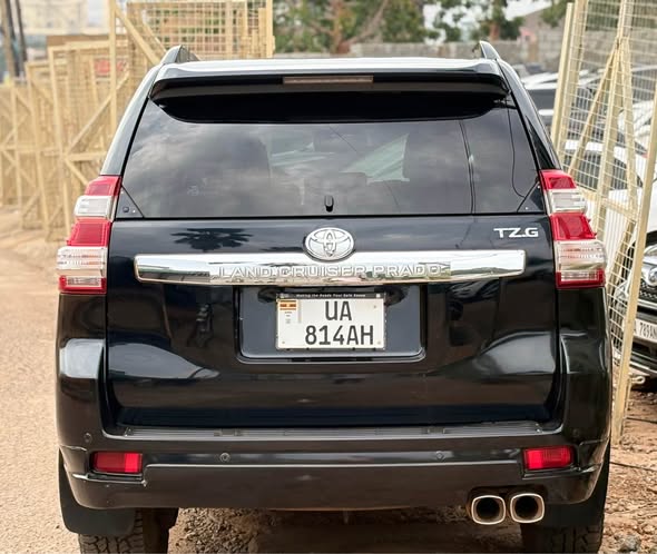 A picture of Land Cruiser On Sale 2016 Model