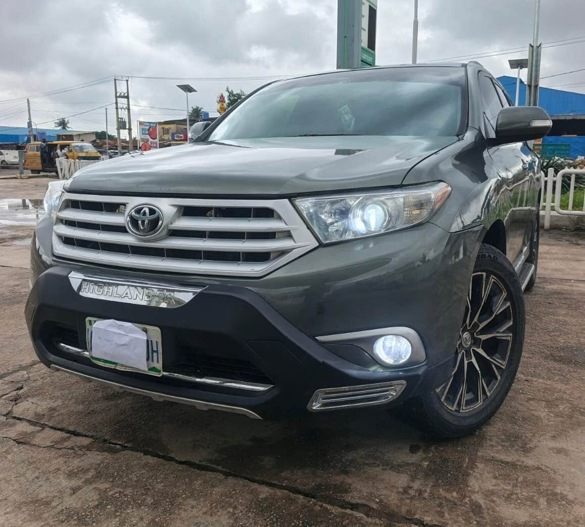 A picture of Registered 2008 Toyota Highlander v6 neatly used faultless