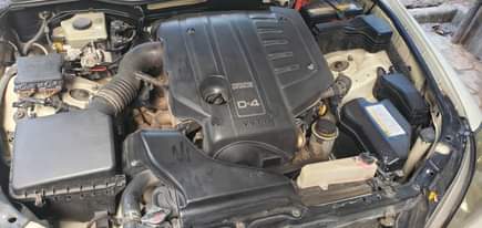 A picture of Toyota brevis mali bado mpyaaa unawasha mwanza gari haina tatizo