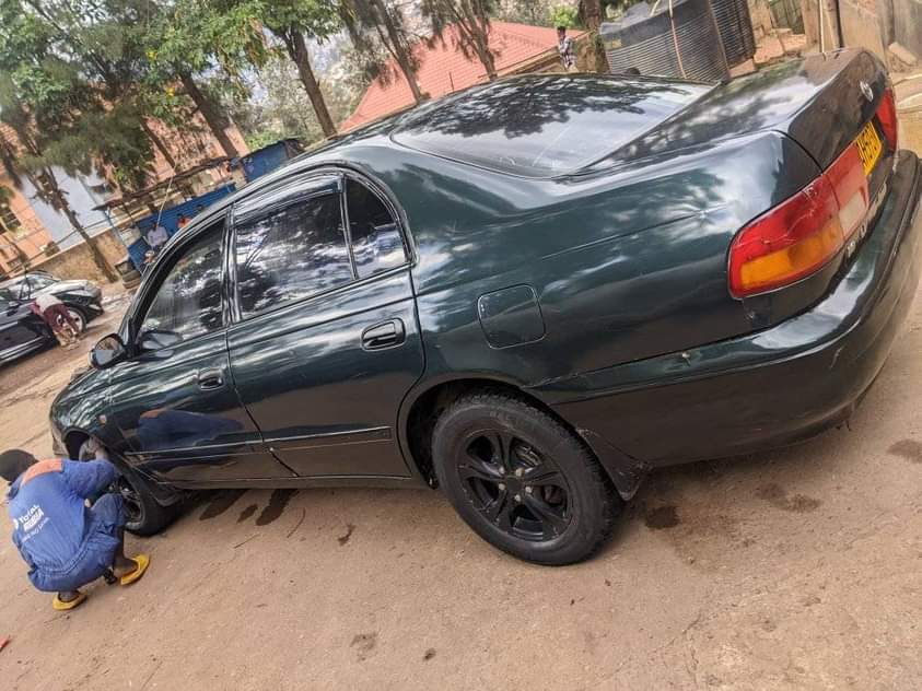 toyota carina