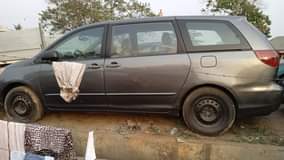 A picture of Registered 04 Toyota Sienna Engine is perfect Gear A c