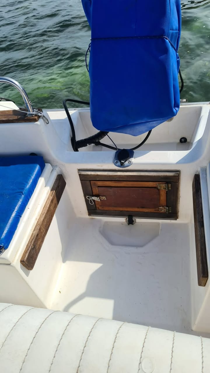 A picture of 2010 FIBERGLASS BOAT yamaha 75hp