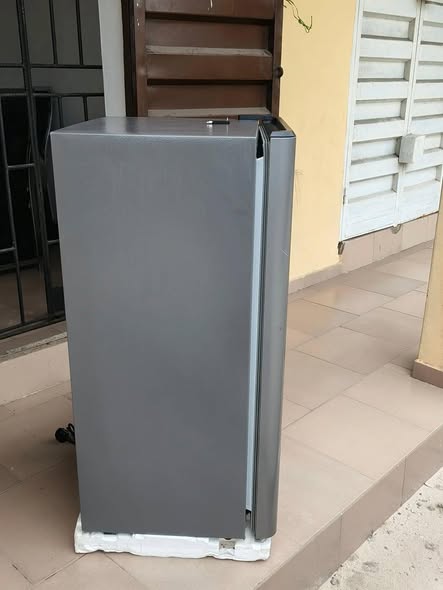 A picture of Hisense fridge