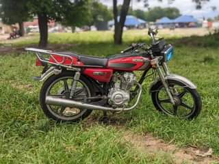 A picture of 1550000 huoniao cc125 number DFM imenyooka sana Haina kipengele chochote