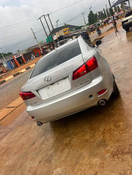A picture of Lexus is 250