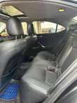 A picture of ES 350 2009 MODEL FIRST BODY A YEAR FOUR MONTHS