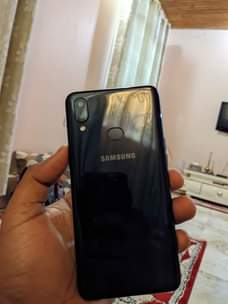 A picture of Samsung A10s