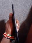 A picture of Samsung A10s kipengele n crake upande wa juu hazina madhara