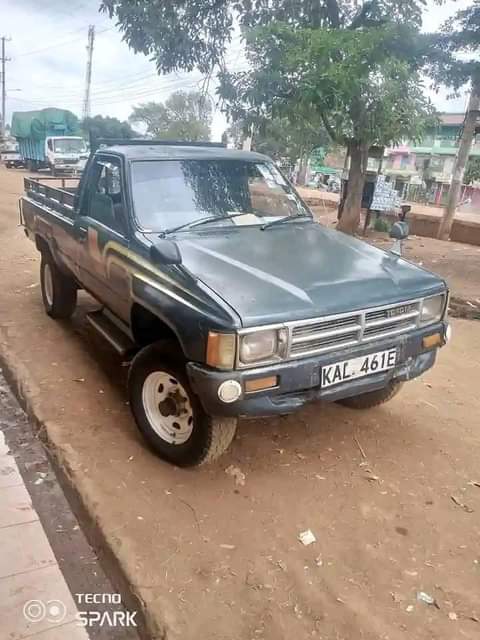 used toyota hilux