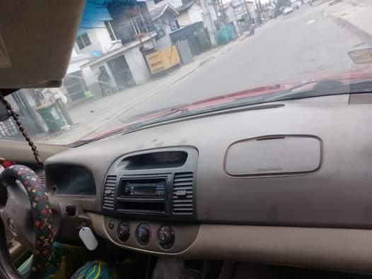 A picture of Toyota camry 2004 mode engine gear ac working perfectly location