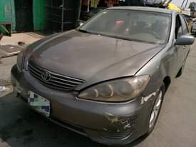 A picture of Toyota Camry 06