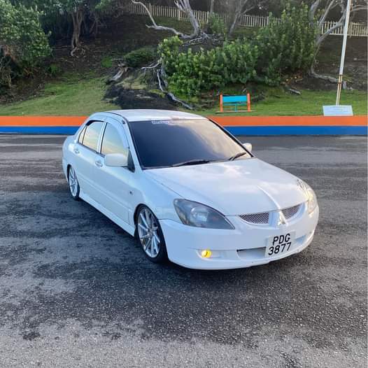 mitsubishi lancer