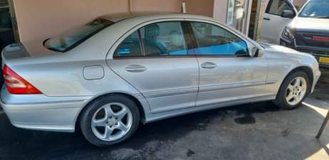 mercedes benz c240