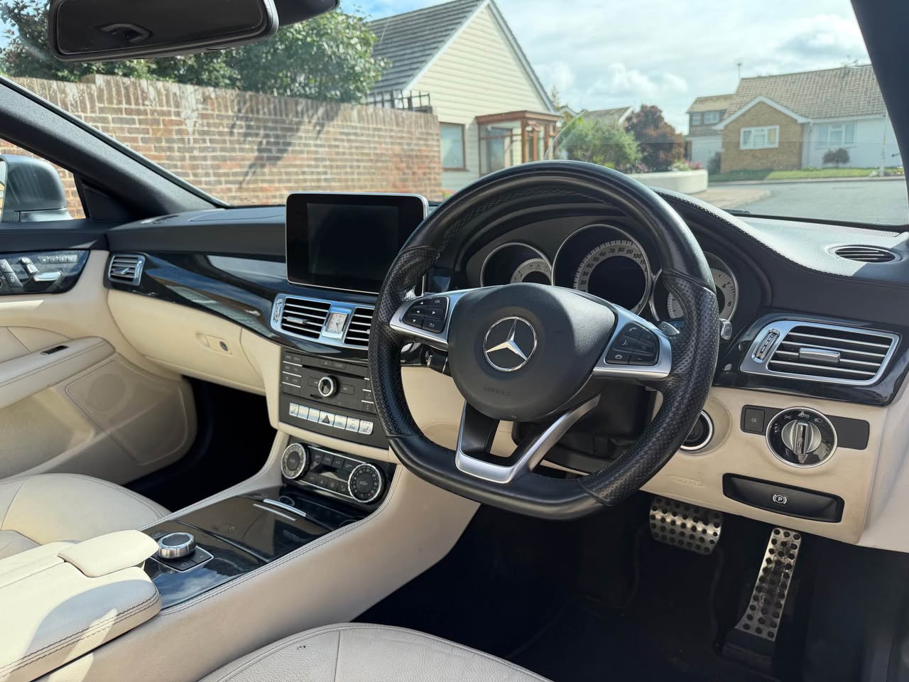 mercedes benz cls