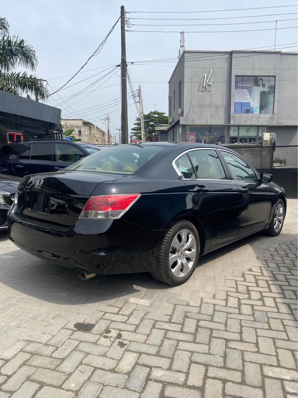 A picture of 2010 Honda Accord accident free Toks