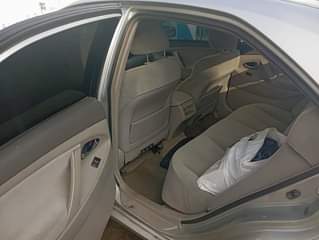 A picture of Toyota Camry LE 2007 4 plug