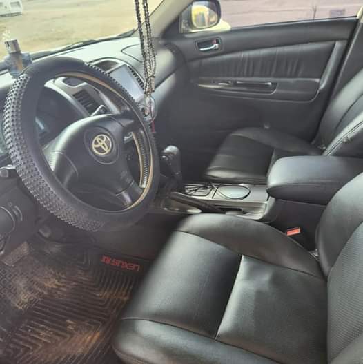 A picture of Soft deal 2005 Toyota Camry sport edition with good V6