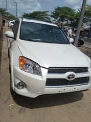 A picture of 2012 Toyota RAV4 limited tokumbo Thumb start Price 12 5m