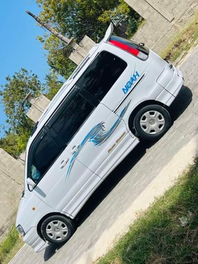 A picture of NOAH SR40