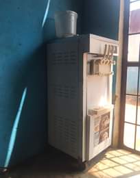 A picture of Selling ice cream machine