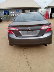 A picture of Toyota Camry 2104 SE