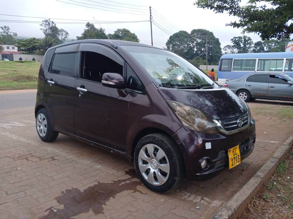 daihatsu mira