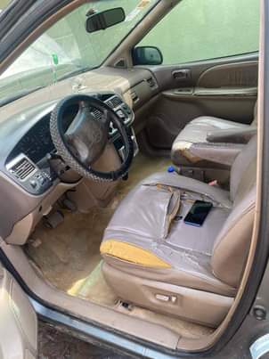 A picture of 1999 Toyota CE Toyota Sienna