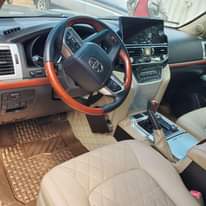 A picture of Land Cruiser V8 135m
