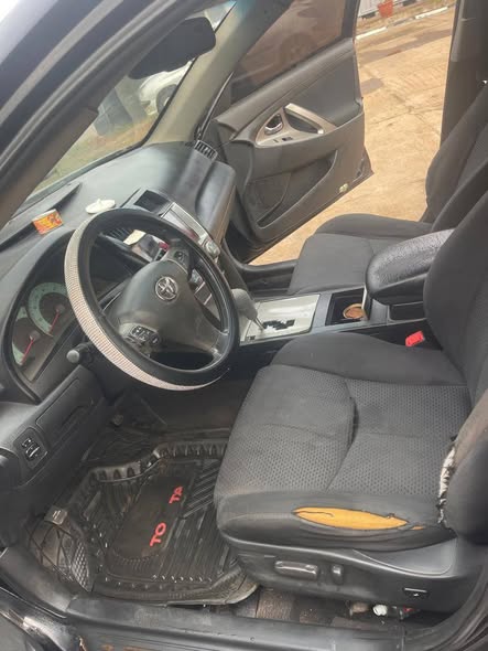 A picture of Toyota Camry 08