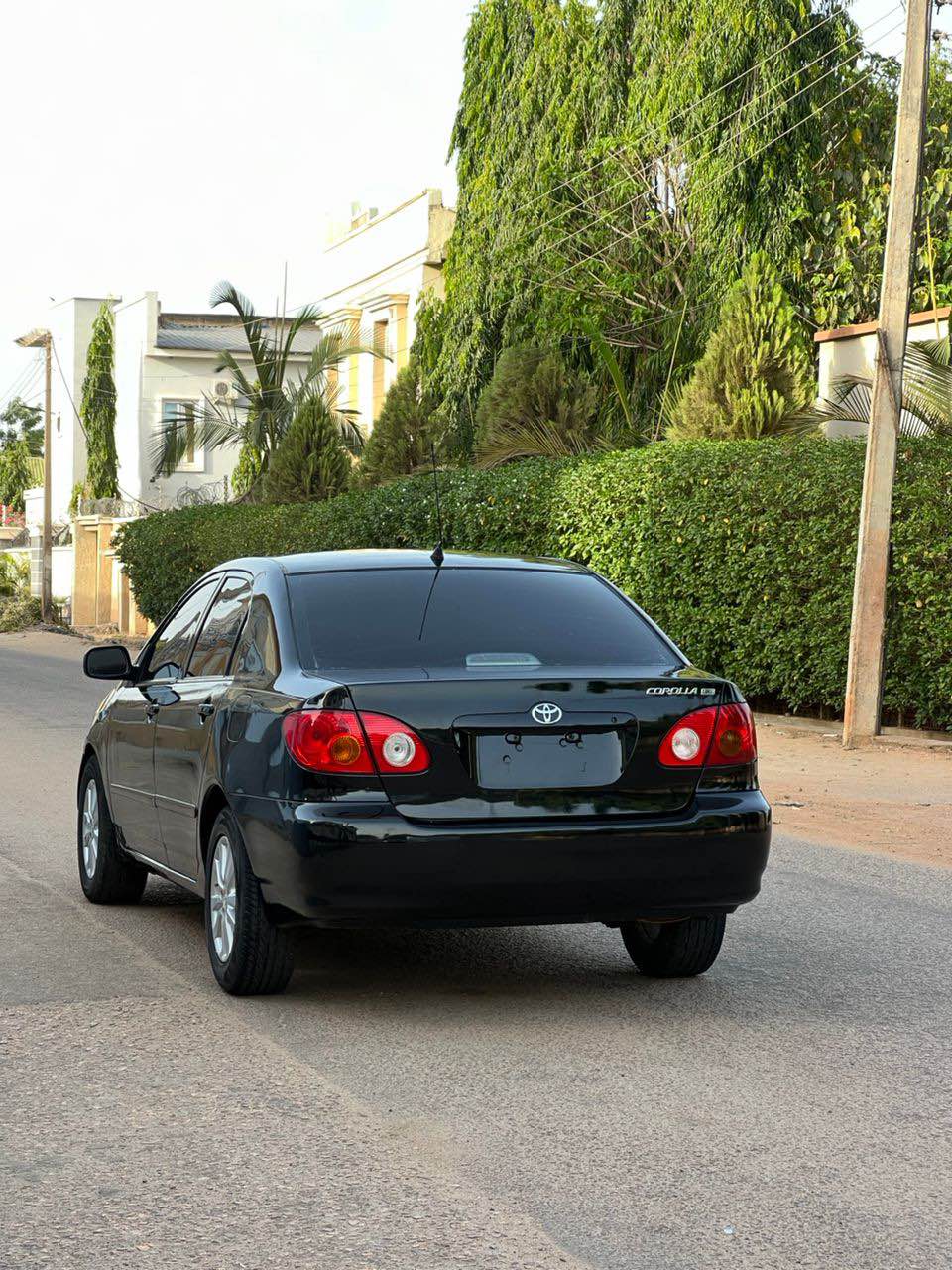 A picture of SUPER CLEAN TOYOTA COROLLA LE 2004 MODEL LOCATION KADUNA PRICE