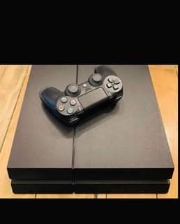 A picture of Ps4 FAT No games No Cd 1TB Haijachipiwa Padi 2