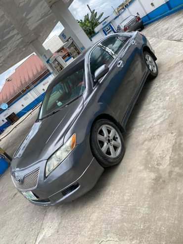 A picture of Extremely clean Toyota Camry 2009 Please come with your mechanic