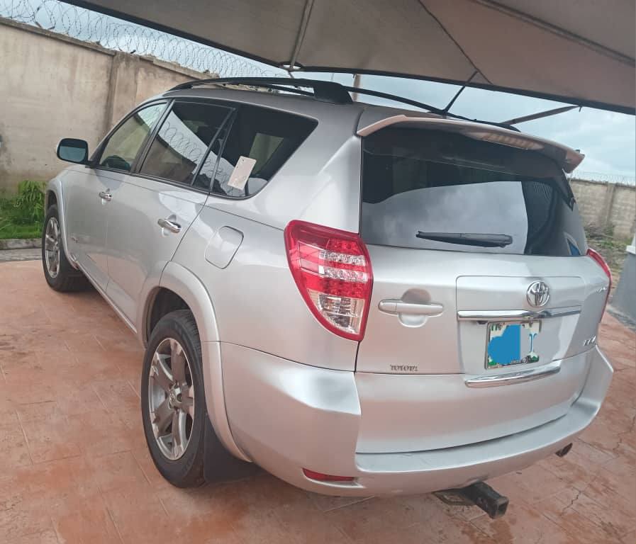A picture of Toyota Rav4